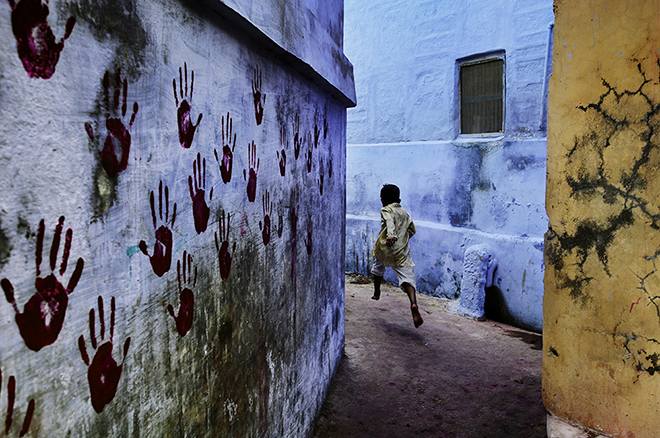 Boy in mid-flight, Jodhpur, India, 2007